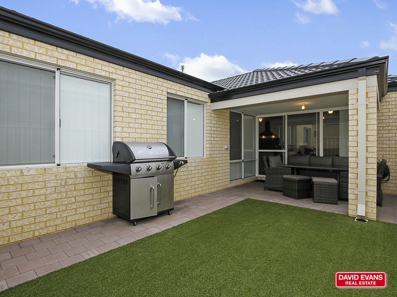 19 Scottsdale Cct, Currambine WA 6028