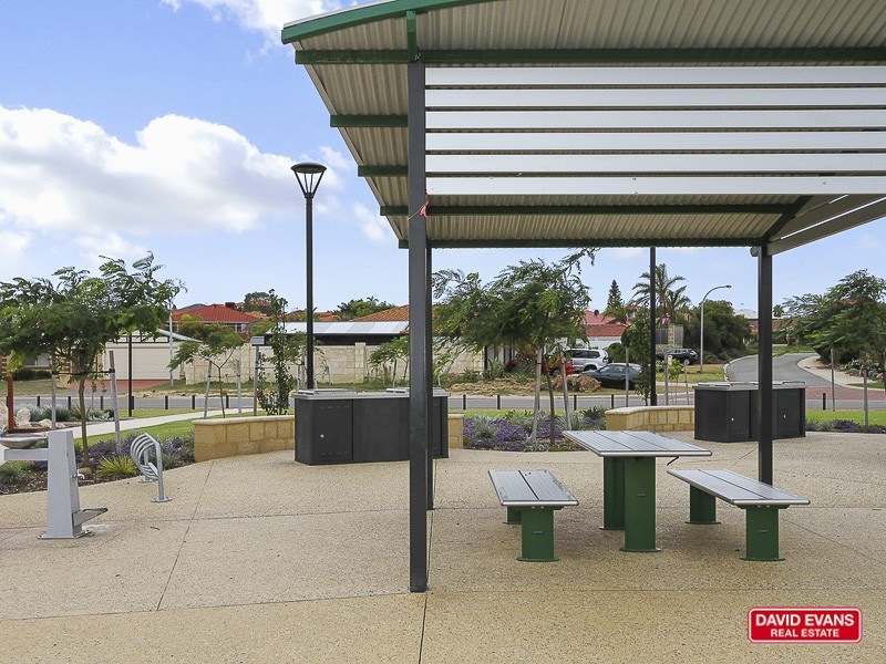 19 Scottsdale Cct, Currambine WA 6028