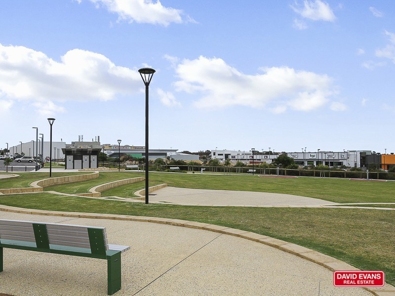 19 Scottsdale Cct, Currambine WA 6028