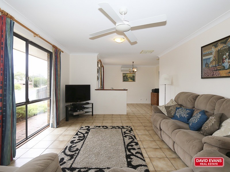 7 CHARON PLACE, Craigie WA 6025