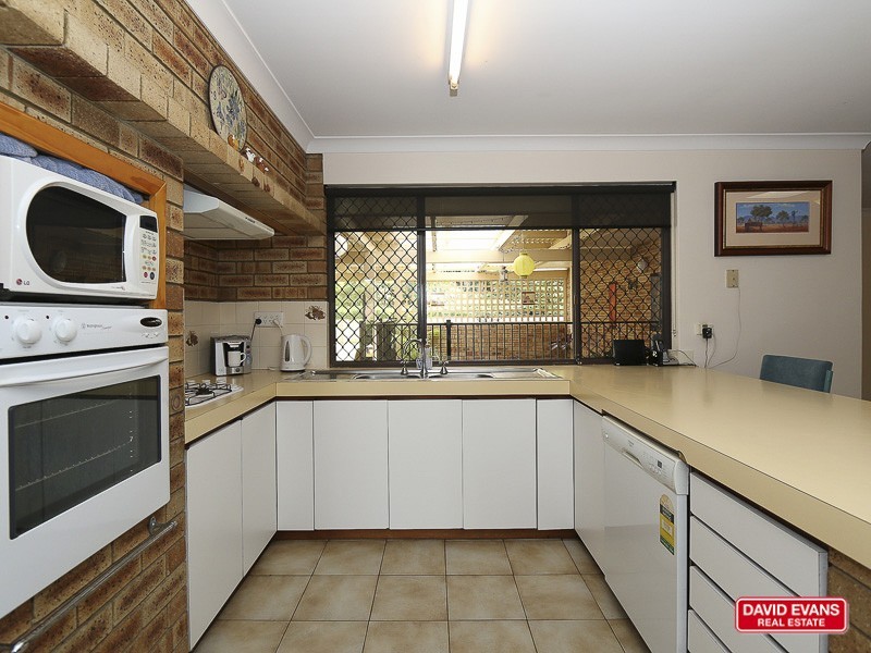 7 CHARON PLACE, Craigie WA 6025