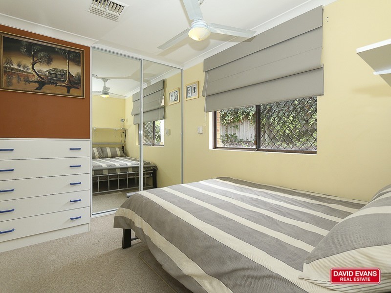 7 CHARON PLACE, Craigie WA 6025