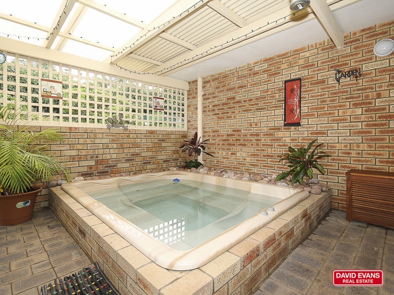 7 CHARON PLACE, Craigie WA 6025