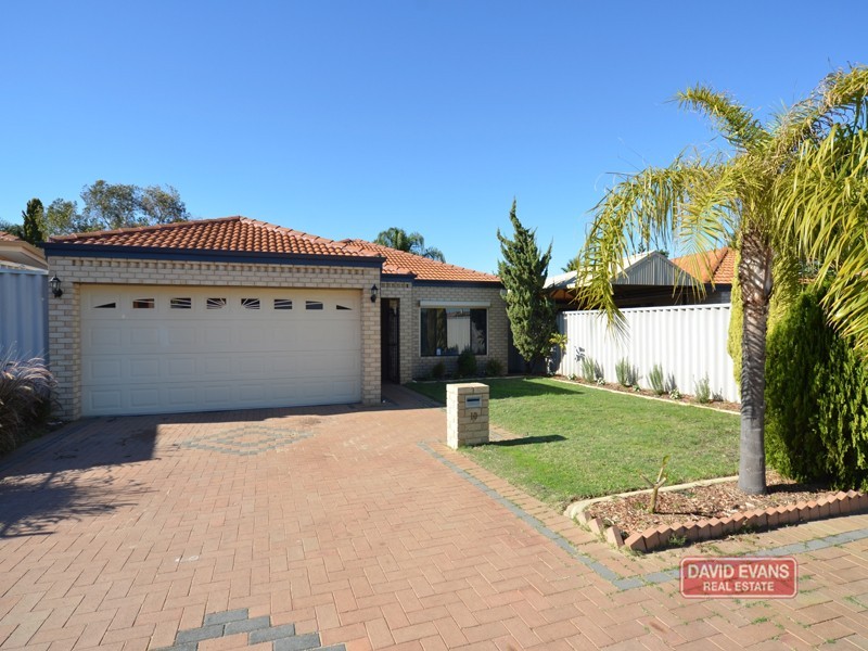 10 Beeston Crescent, Marangaroo WA 6064