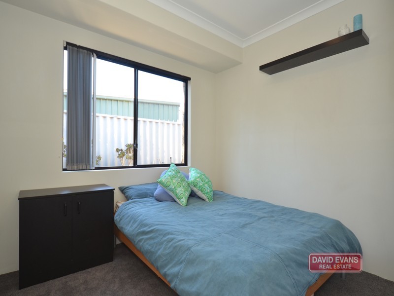 10 Beeston Crescent, Marangaroo WA 6064
