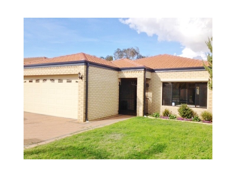 10 Beeston Crescent, Marangaroo WA 6064
