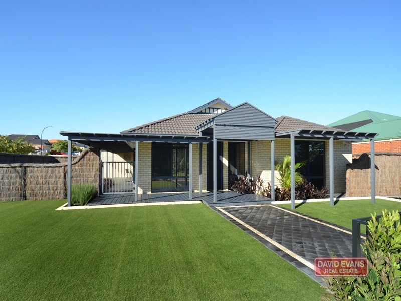 2 Foxton Way, Butler WA 6036