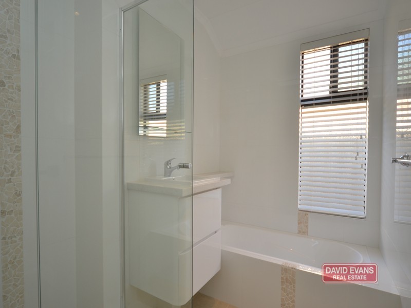 2 Foxton Way, Butler WA 6036