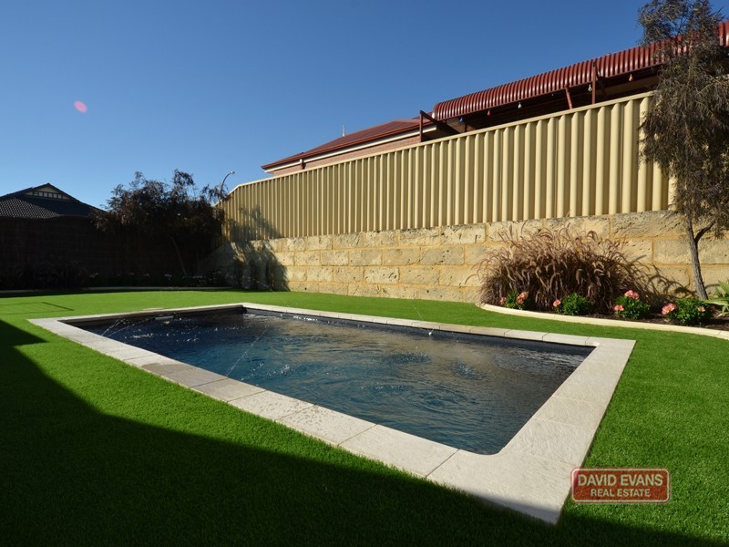 2 Foxton Way, Butler WA 6036