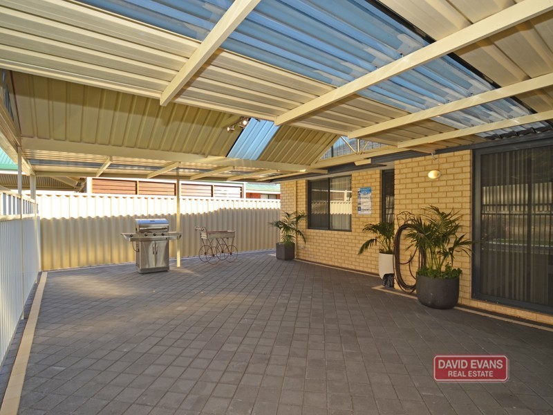 2 Foxton Way, Butler WA 6036