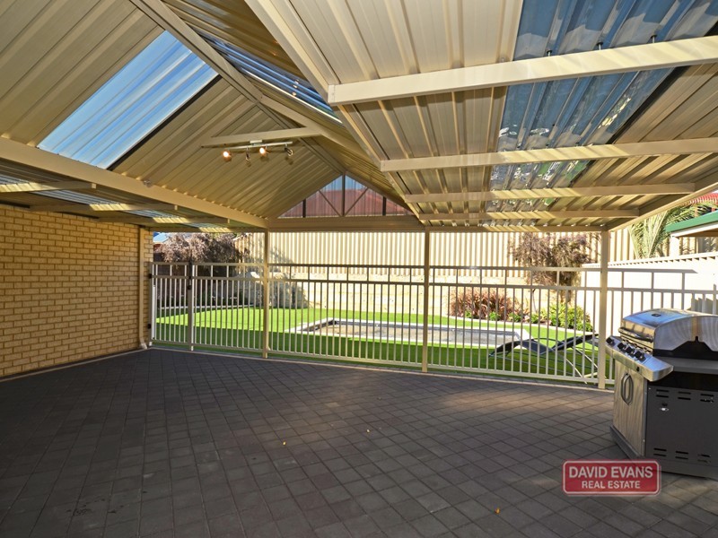 2 Foxton Way, Butler WA 6036