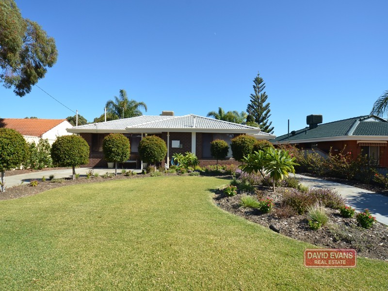 4 Pirra Court, Craigie WA 6025