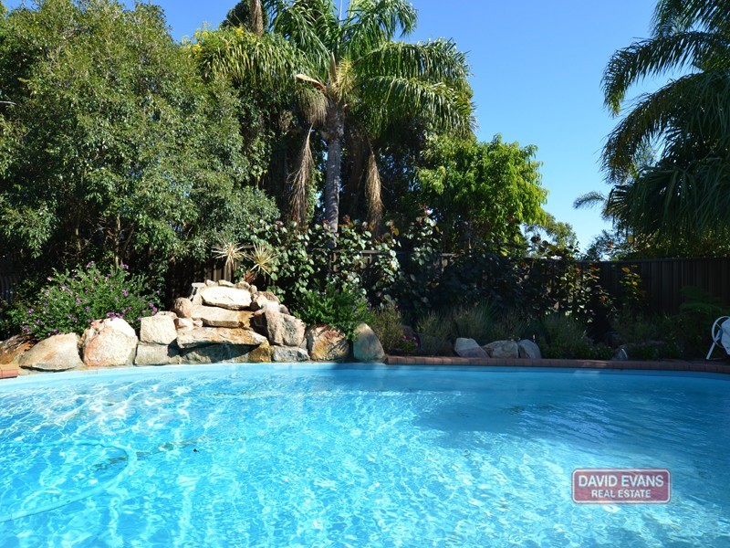 4 Pirra Court, Craigie WA 6025