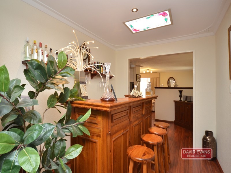 4 Pirra Court, Craigie WA 6025