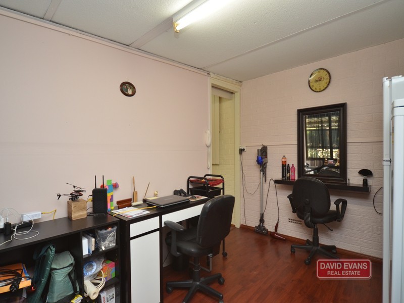 4 Pirra Court, Craigie WA 6025