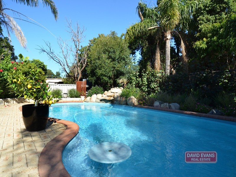 4 Pirra Court, Craigie WA 6025