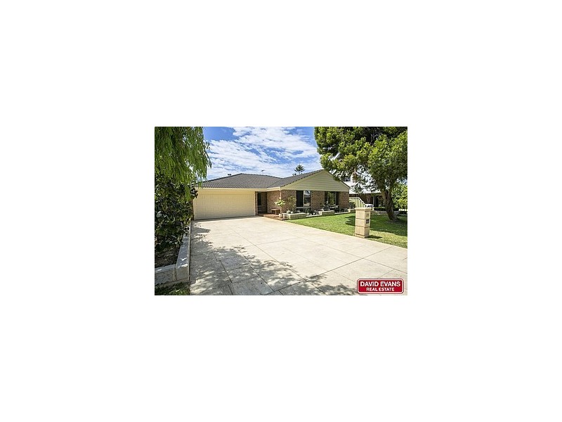 25 Knightsbridge Crescent, Mullaloo WA 6027