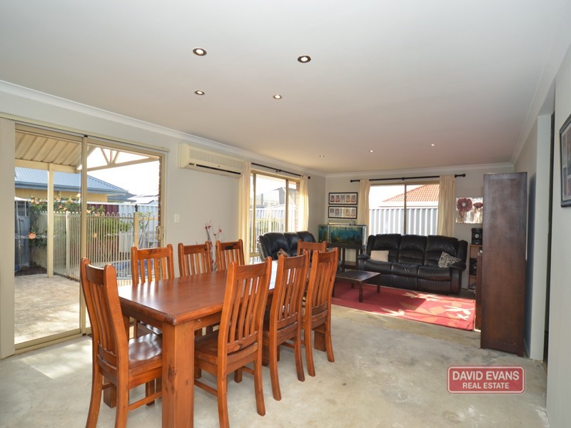 12 Alpina Promenade, Banksia Grove WA 6031