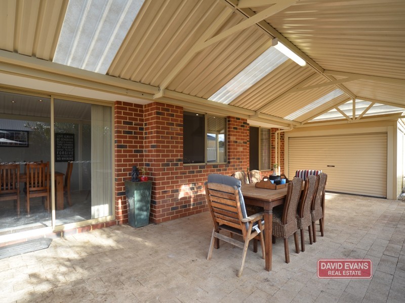 12 Alpina Promenade, Banksia Grove WA 6031