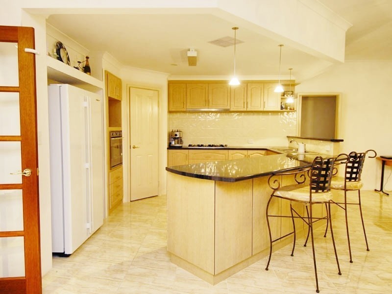 1 Kyby Place, Carramar WA 6031