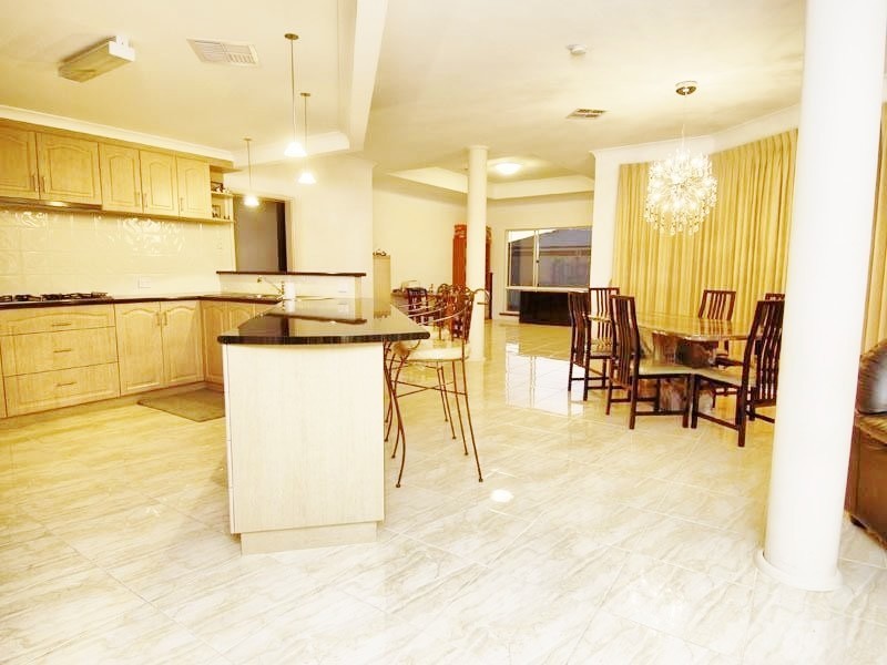 1 Kyby Place, Carramar WA 6031