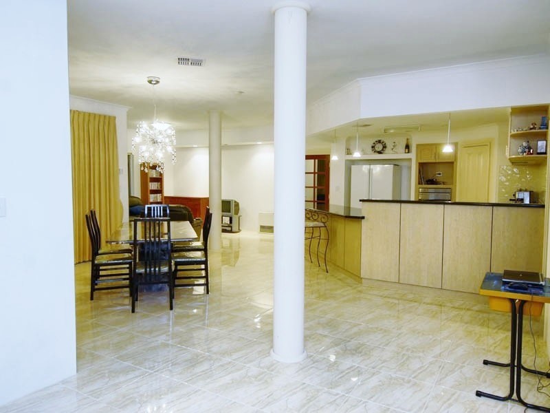 1 Kyby Place, Carramar WA 6031