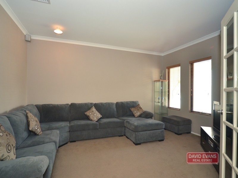 36 Carbine Loop, Banksia Grove WA 6031