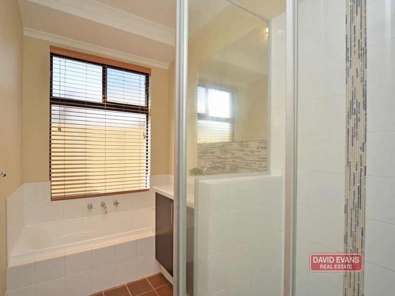 36 Carbine Loop, Banksia Grove WA 6031