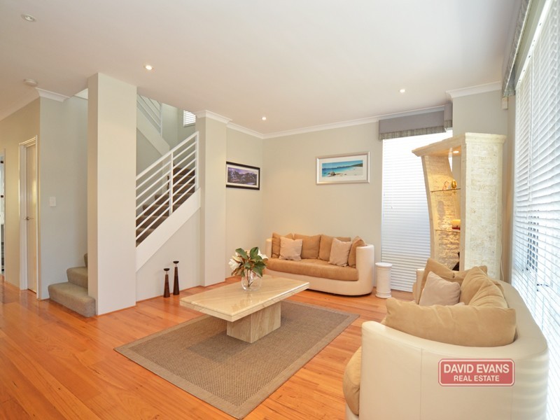 8 Auger Way, Alkimos WA 6038