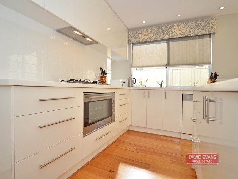 8 Auger Way, Alkimos WA 6038