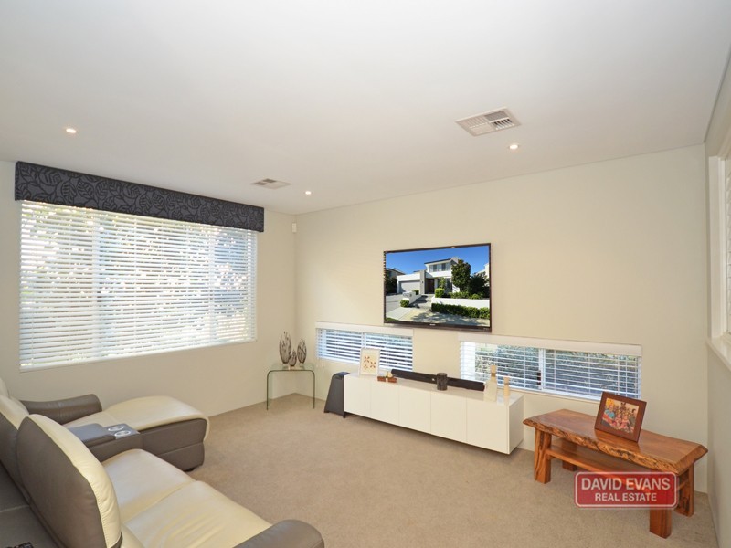 8 Auger Way, Alkimos WA 6038