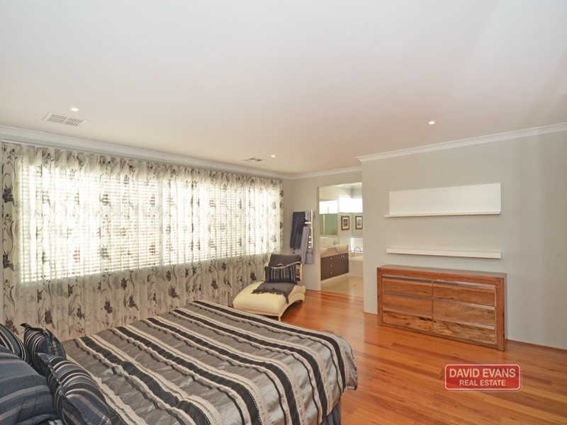 8 Auger Way, Alkimos WA 6038