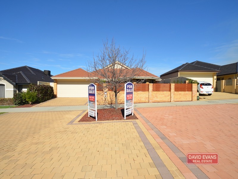 32 Yandella Promenade, Tapping WA 6065