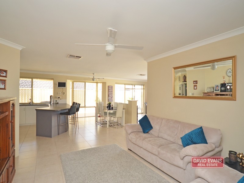 32 Yandella Promenade, Tapping WA 6065