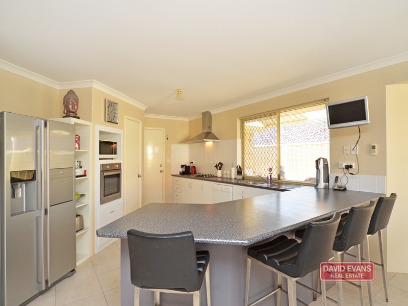 32 Yandella Promenade, Tapping WA 6065