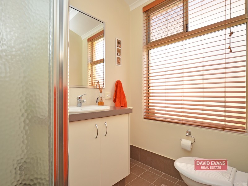 32 Yandella Promenade, Tapping WA 6065