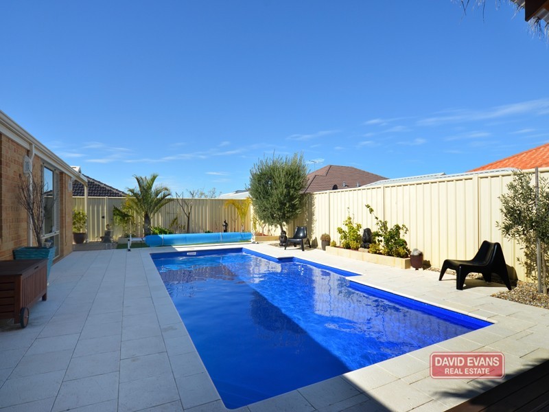32 Yandella Promenade, Tapping WA 6065