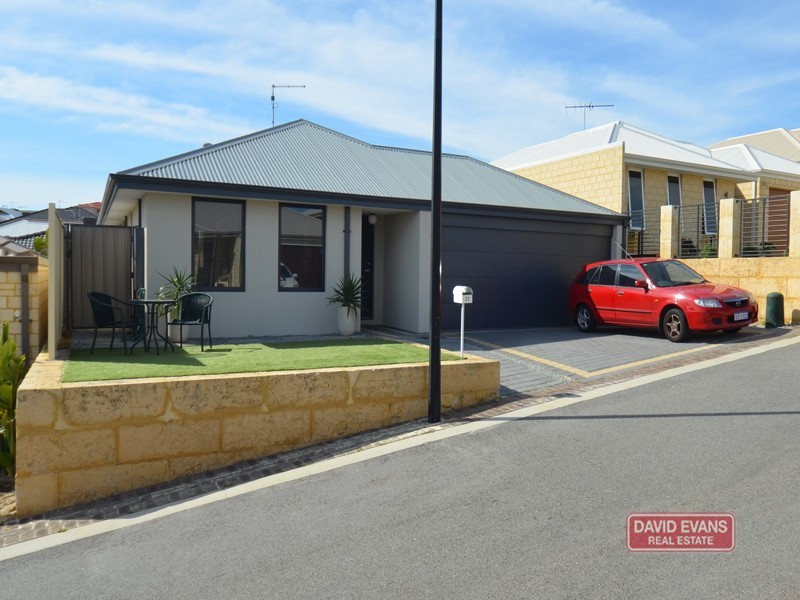 22 Fogliani Loop, Sinagra WA 6065