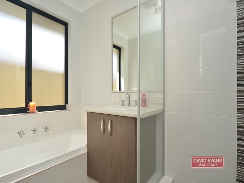 22 Fogliani Loop, Sinagra WA 6065