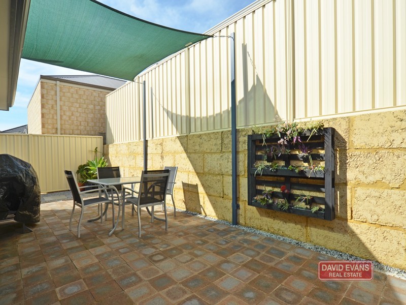 22 Fogliani Loop, Sinagra WA 6065