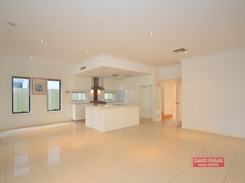 30 Alexandria View, Mindarie WA 6030