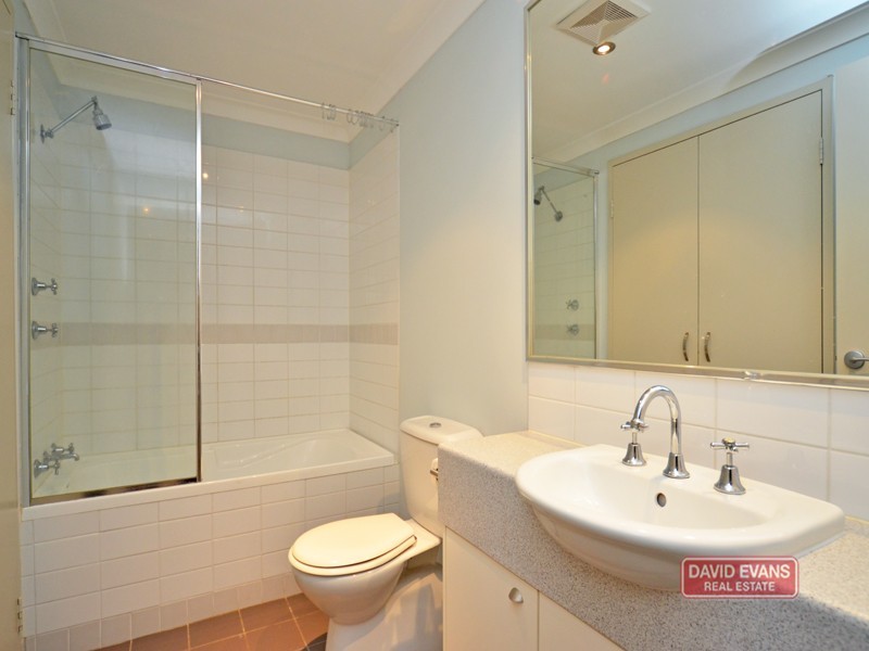 81/12 Citadel Way, Currambine WA 6028