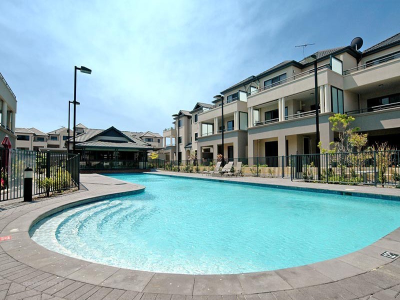 81/12 Citadel Way, Currambine WA 6028