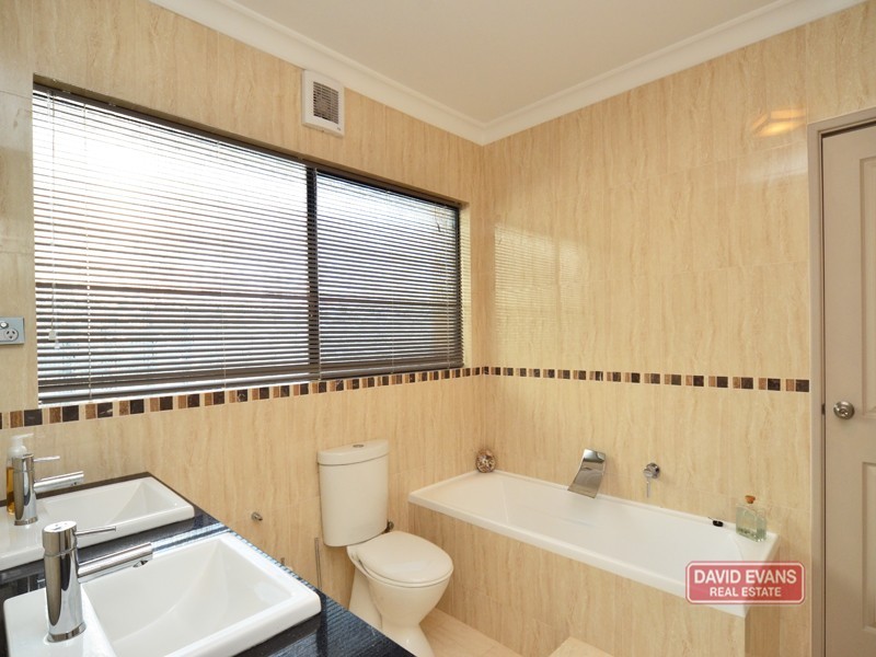 36 Christchurch Terrace, Currambine WA 6028