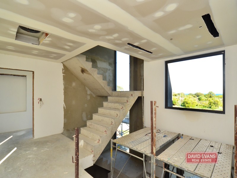 21 Fairhaven Terrace, Hillarys WA 6025