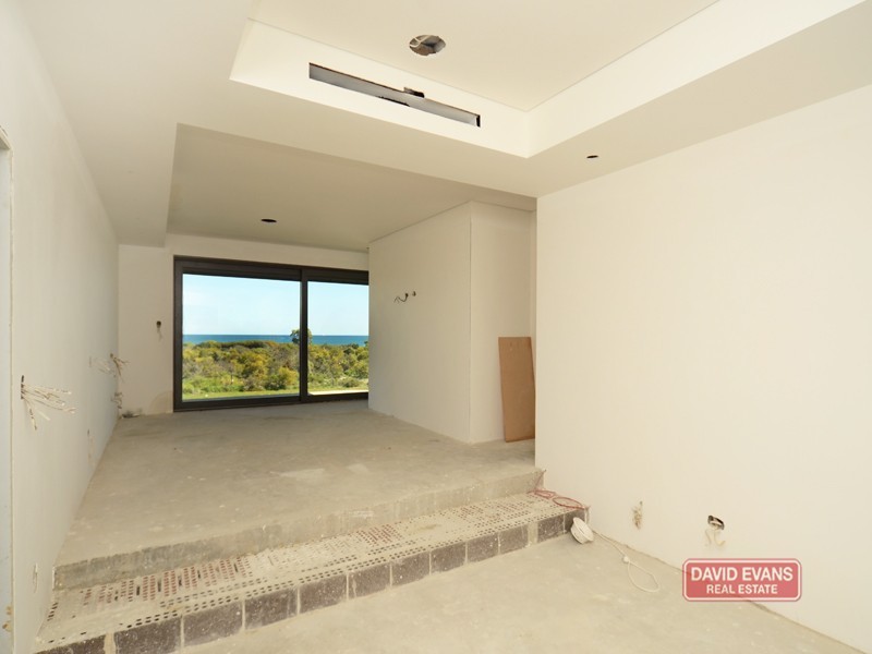 21 Fairhaven Terrace, Hillarys WA 6025