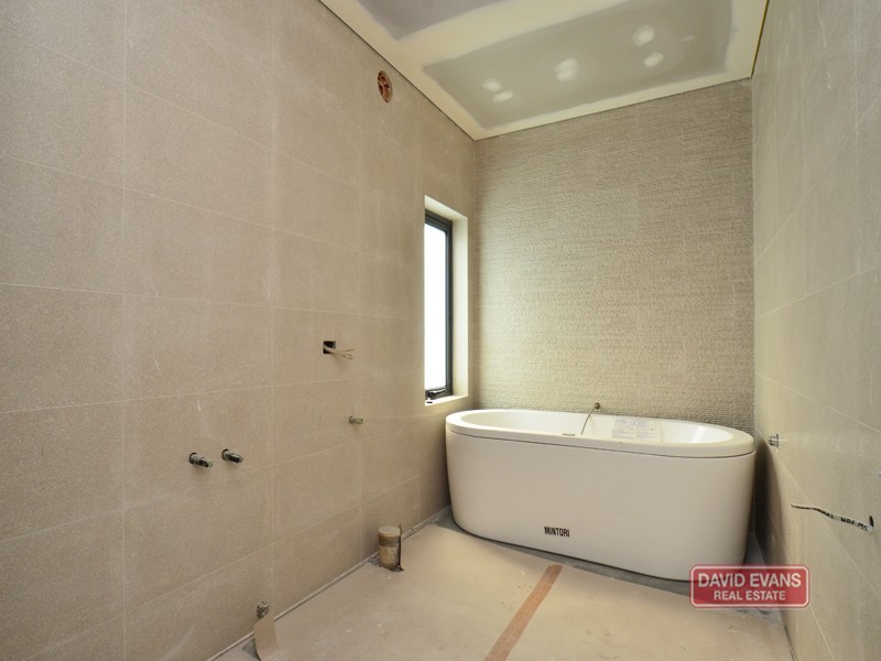 21 Fairhaven Terrace, Hillarys WA 6025