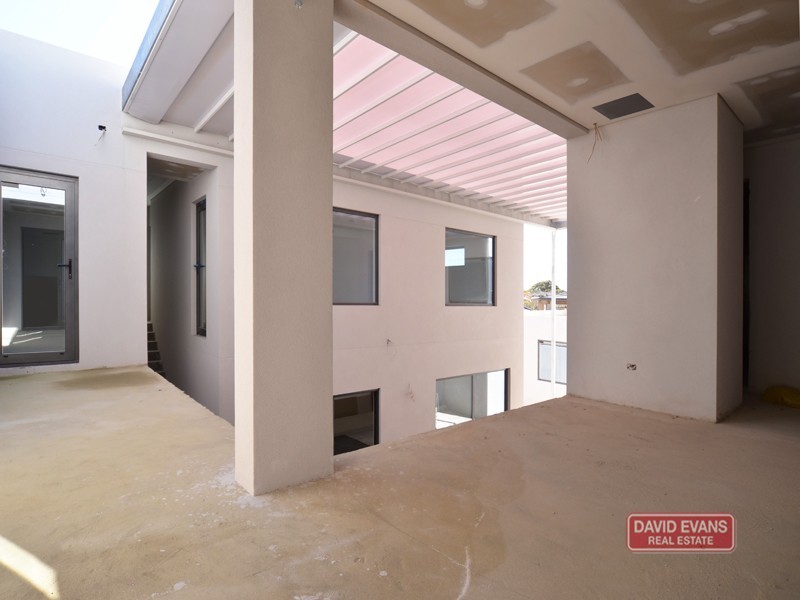 21 Fairhaven Terrace, Hillarys WA 6025