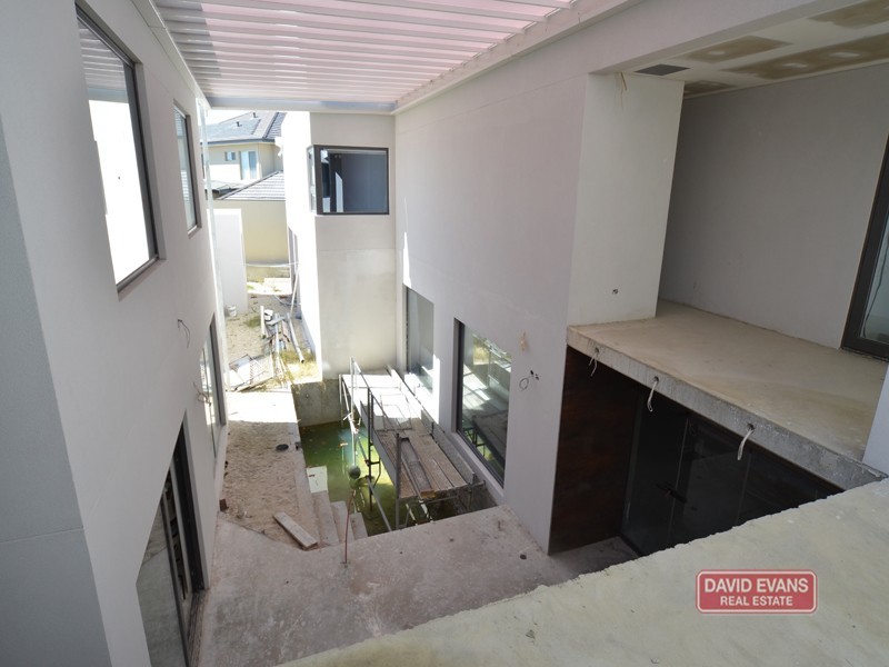 21 Fairhaven Terrace, Hillarys WA 6025