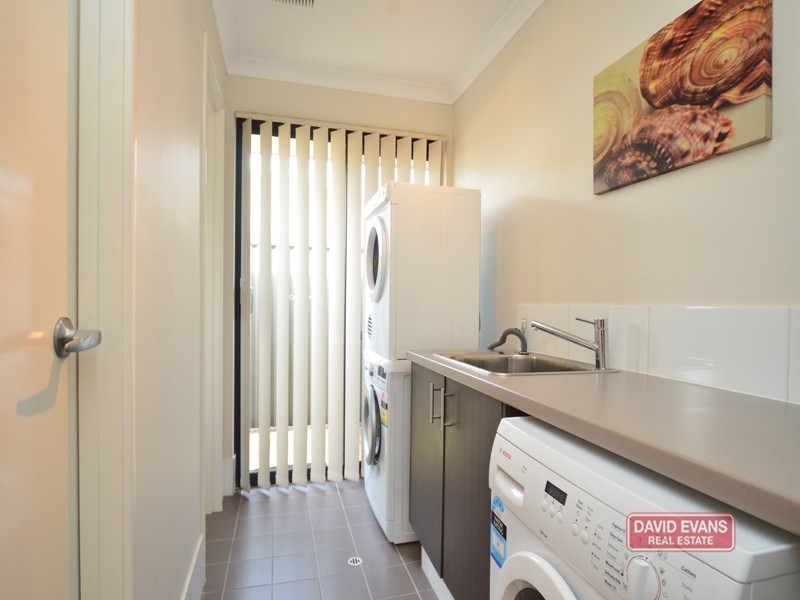 16 Boldwood Road, Banksia Grove WA 6031